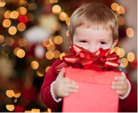 Администрация города Владивостока проводит акцию «Новогодняя коробка добра»